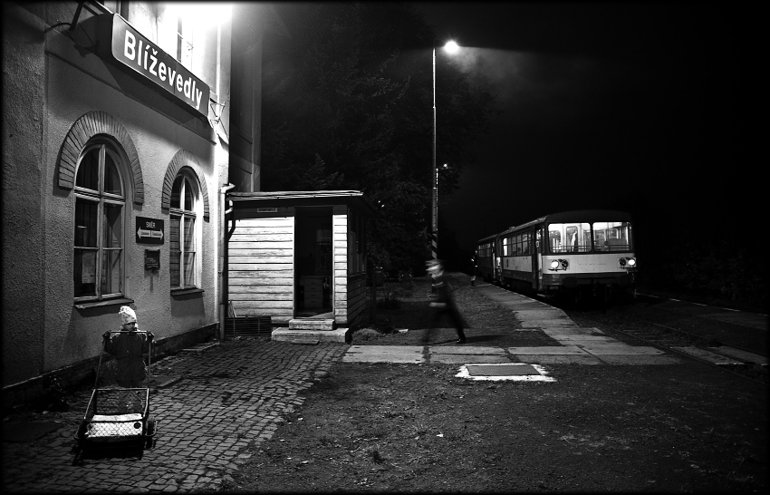 Zp�t