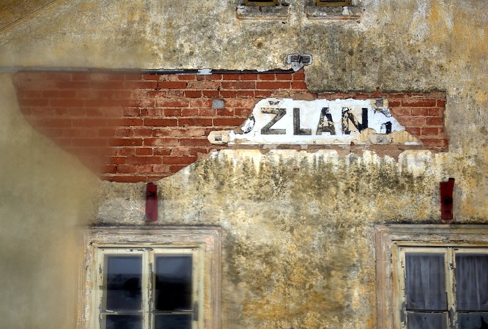 Zp�t