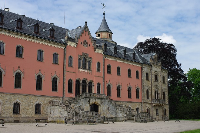 img00006.jpg