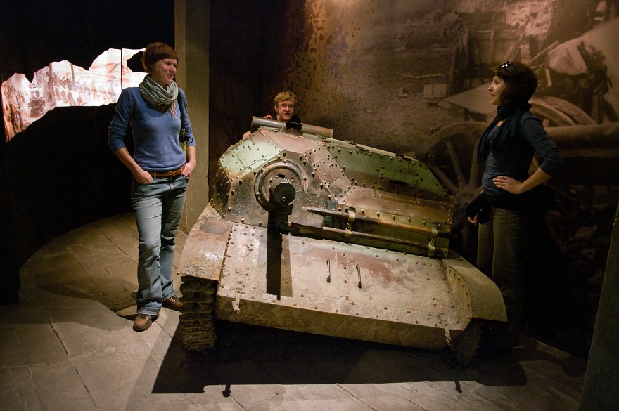 img00027.jpg
