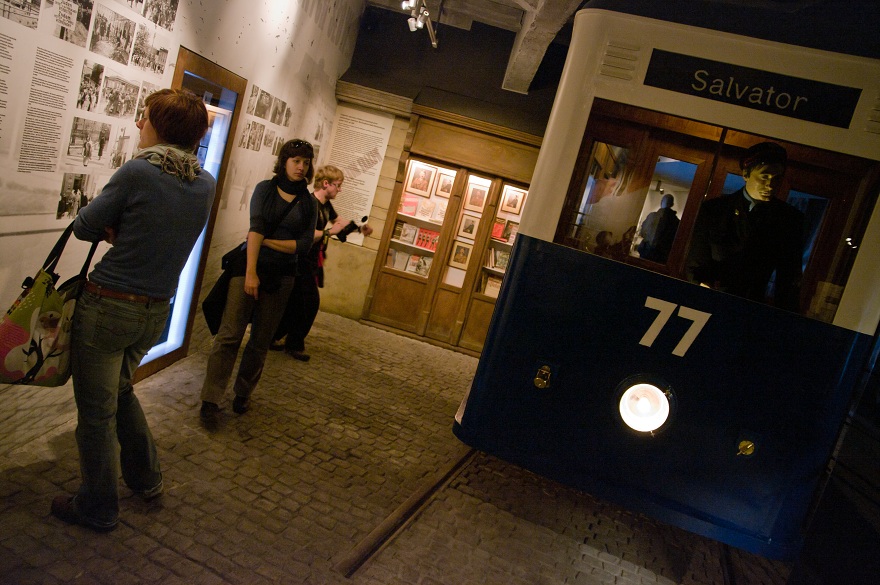 img00030.jpg