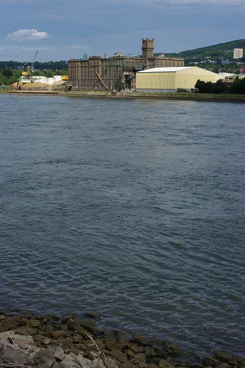 img00064.jpg