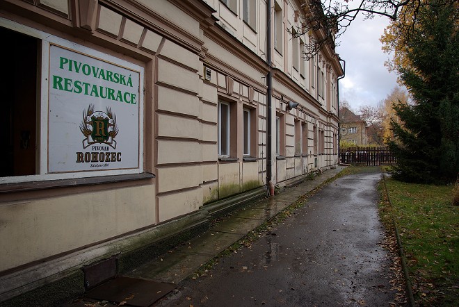 img00100.jpg