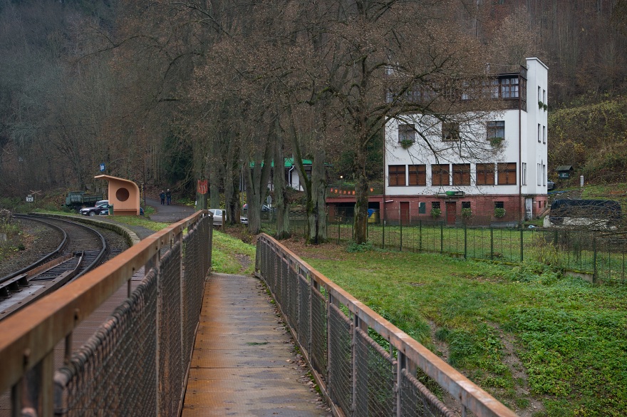 img00018.jpg