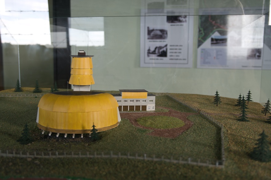img00018.jpg