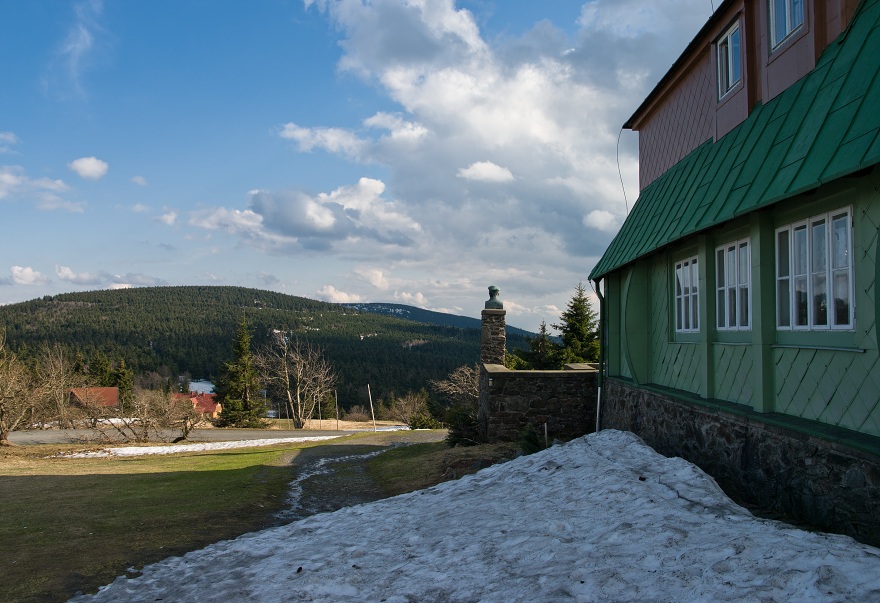 img00017.jpg