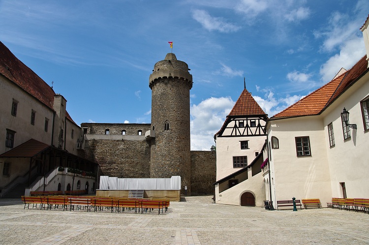 img00025.jpg